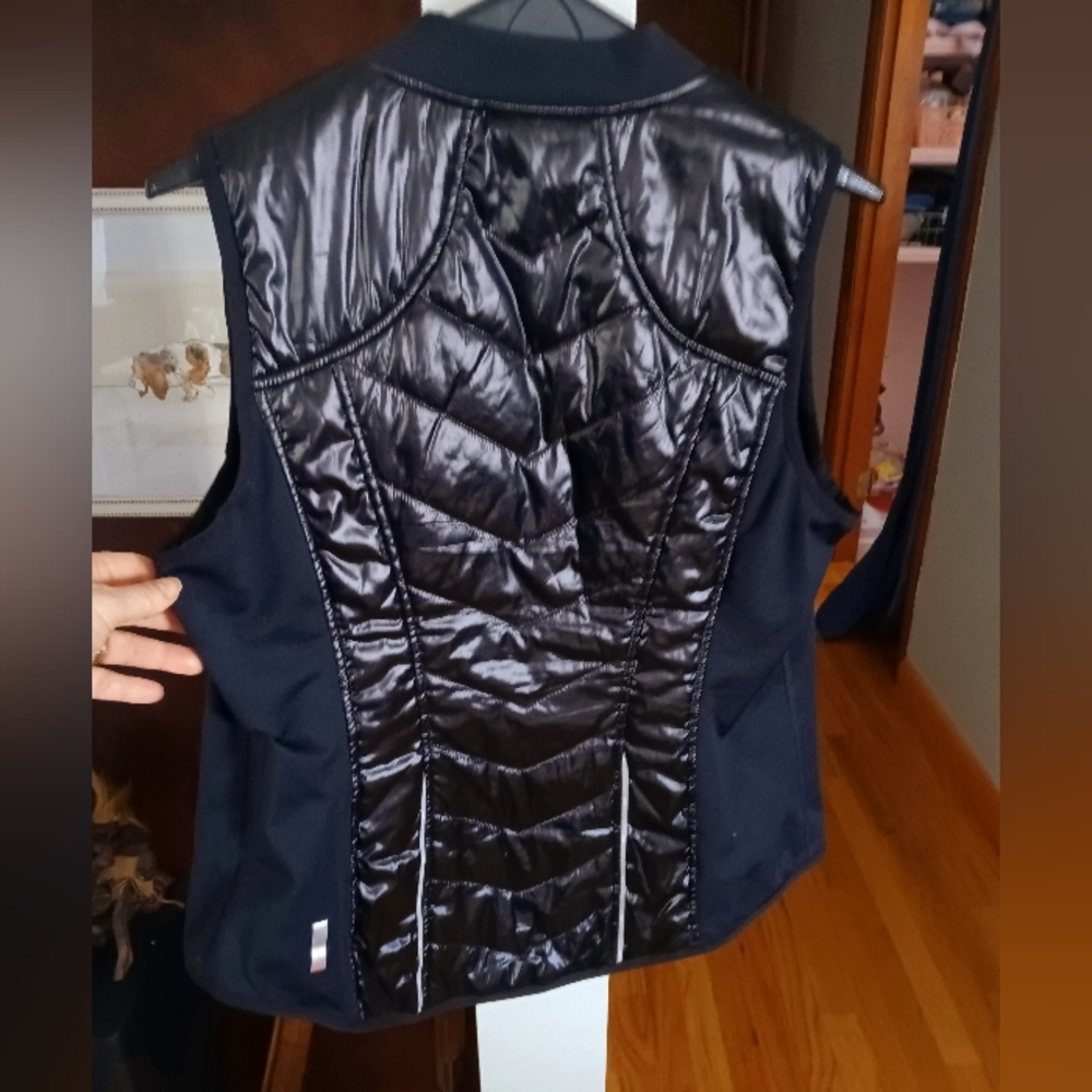 Jogging vest - Picture 3 of 7